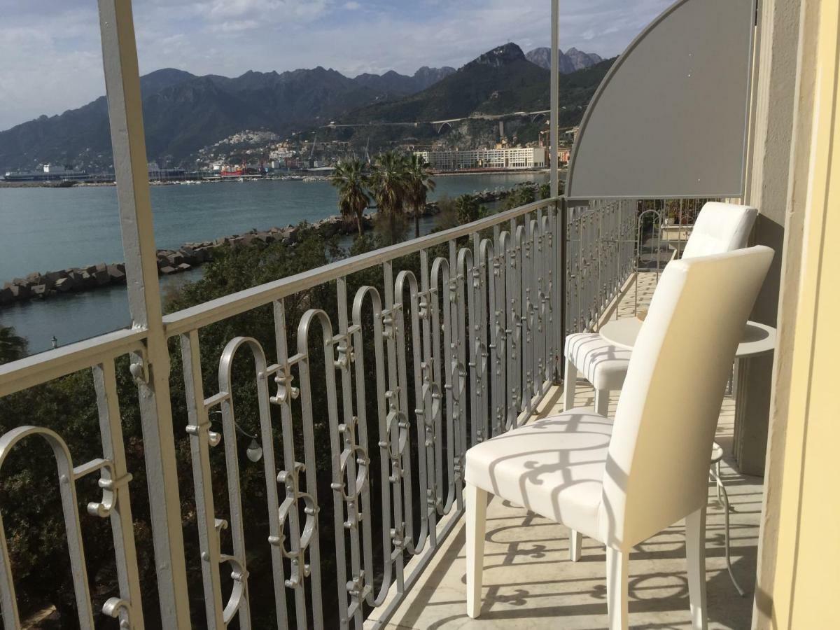 B&B Di Mare E D'Azzurro Salerno Zewnętrze zdjęcie