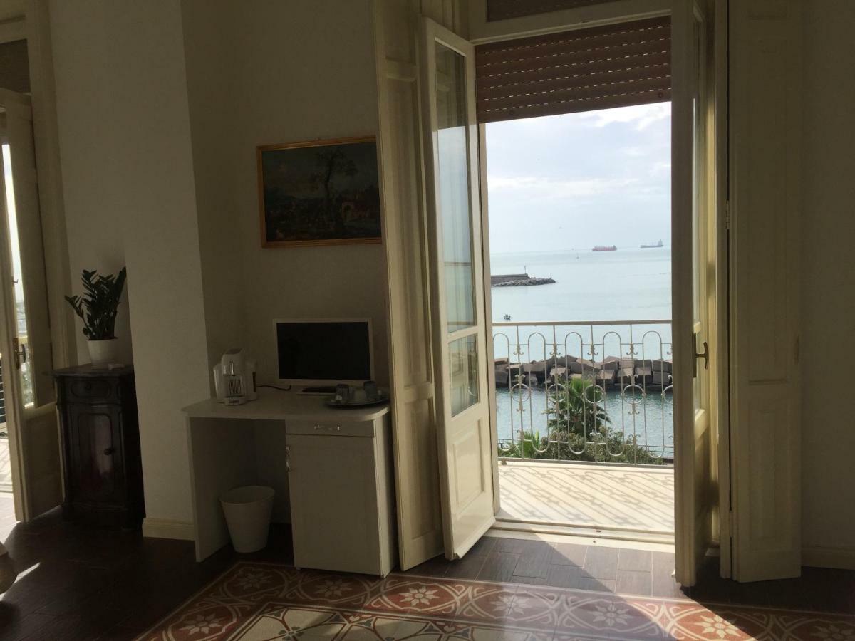 B&B Di Mare E D'Azzurro Salerno Zewnętrze zdjęcie